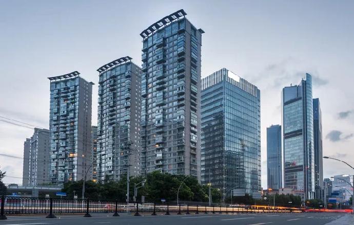 Commercial vs. Residential: Where to Invest for Better Returns?